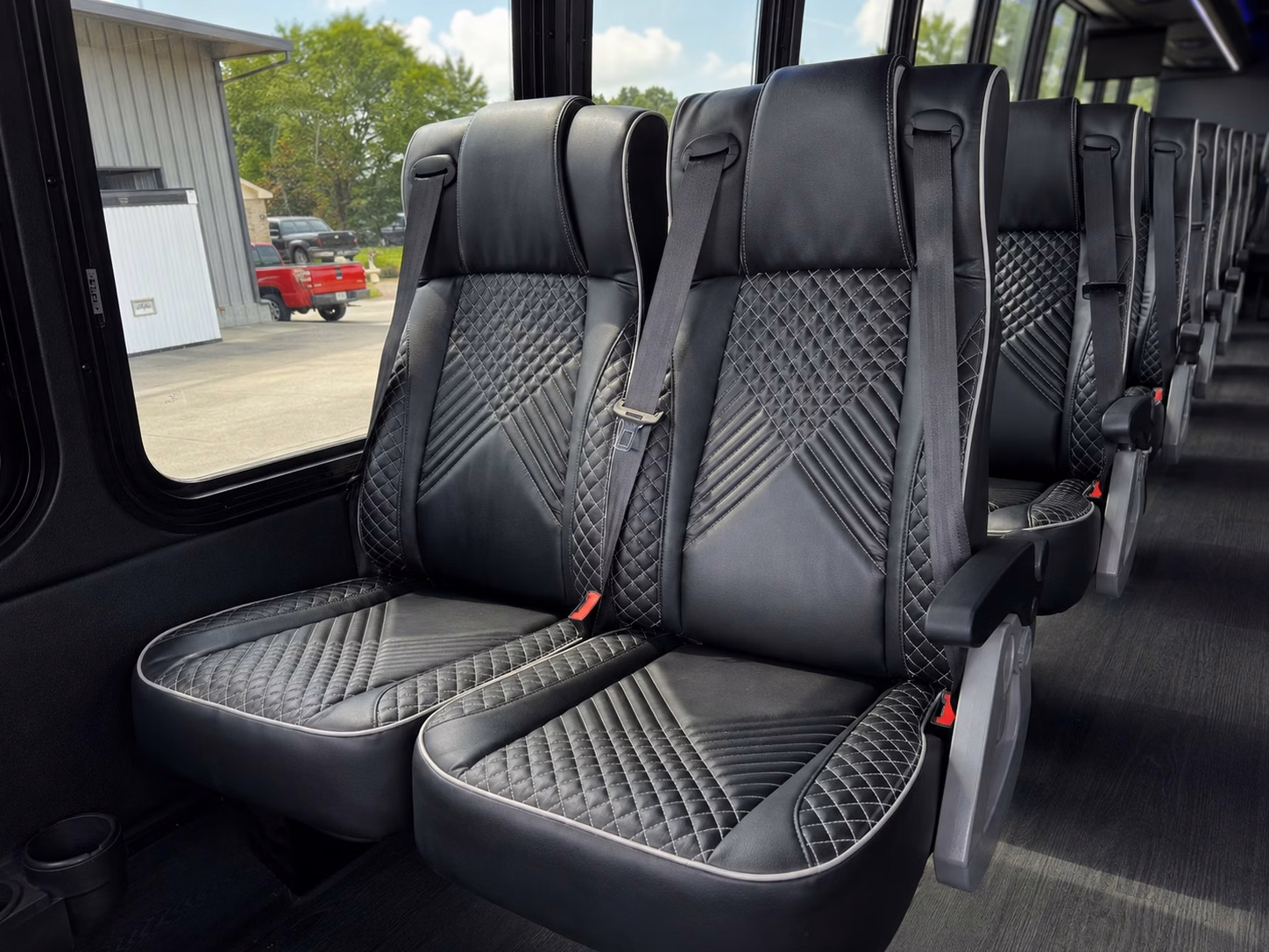 shuttle guests between el cajon hotels and your wedding venue without the headache